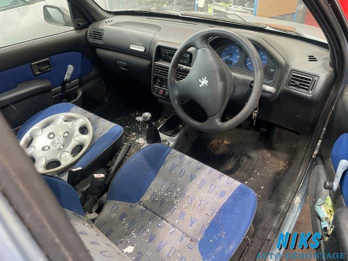 Peugeot 106 II 1.1 XN,XR,XT,Accent Sloopvoertuig (2000, Grijs)