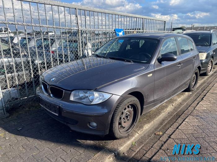 BMW 1 serie 116i 1.6 16V Sloopvoertuig (2005, Blauw)