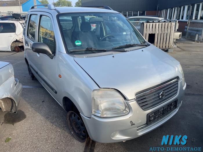 Suzuki Wagon-R+ 1.3 16V Sloopvoertuig (2004, Grijs)