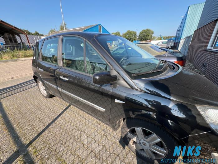 Renault Scénic II 1.6 16V Sloopvoertuig (2003, Zwart)