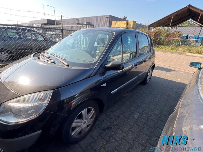 Renault Scénic II 1.6 16V Sloopvoertuig (2003, Zwart)