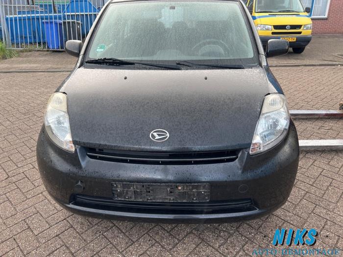 Daihatsu Sirion 2 1.0 12V DVVT Sloopvoertuig (2007, Zwart)