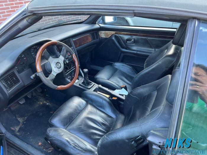 Audi Cabrio 2.3 E Schadevoertuig (1991, Blauw)