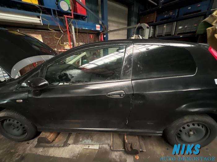 Fiat Grande Punto 1.4 T-Jet 16V Sloopvoertuig (2007, Zwart)