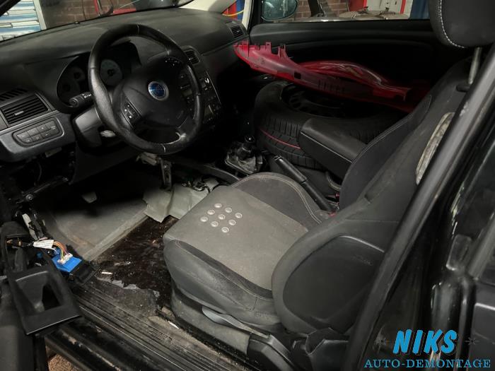 Fiat Grande Punto 1.4 T-Jet 16V Sloopvoertuig (2007, Zwart)