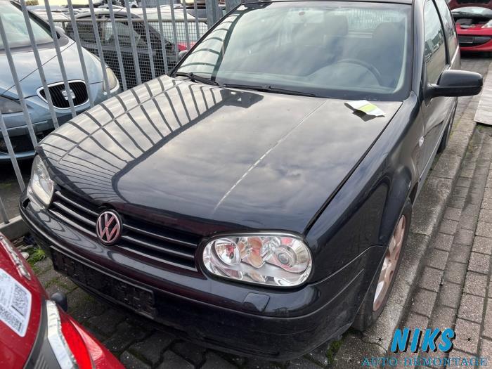 Volkswagen Golf IV 1.6 16V Sloopvoertuig (2003, Zwart)