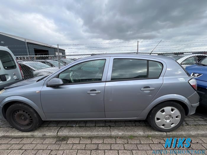 Opel Astra H 1.4 16V Twinport Sloopvoertuig (2004, Grijs)