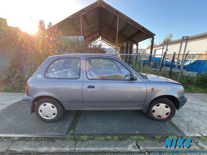 Nissan Micra 1.0 L,LX 16V Sloopvoertuig (1993, Grijs)