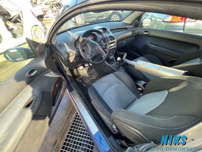 Peugeot 206 CC 1.6 16V Sloopvoertuig (2006, Blauw)