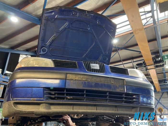 Seat Cordoba Vario 1.6 Sloopvoertuig (2000, Blauw)