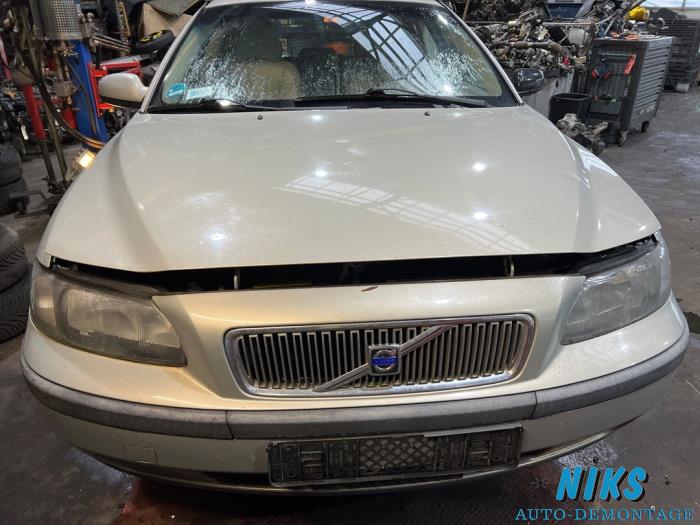 Volvo V70 2.4 20V 170 Sloopvoertuig (2002, Grijs)