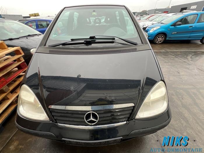 Mercedes A 1.4 A-140 Sloopvoertuig (2004, Zwart)