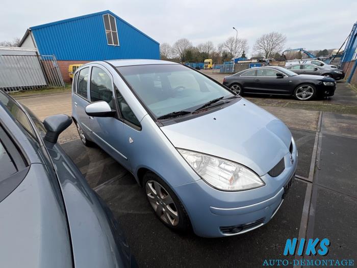 Mitsubishi Colt 1.3 16V Sloopvoertuig (2005, Blauw)