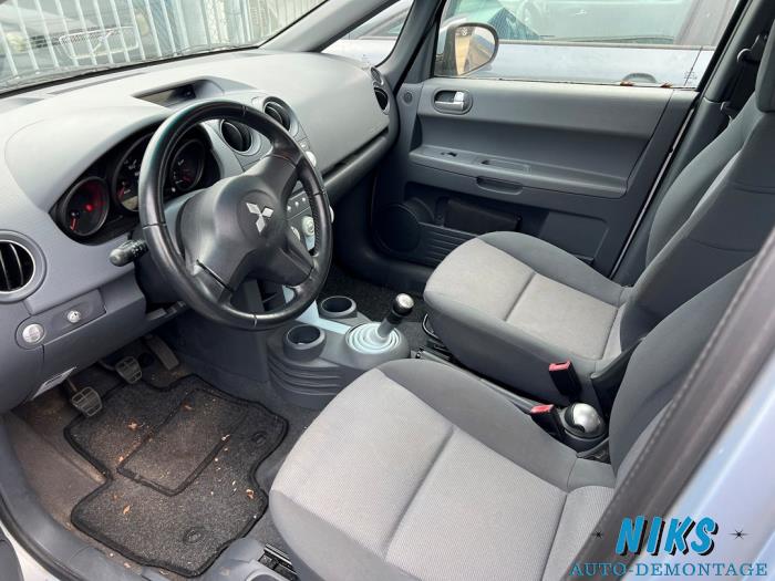 Mitsubishi Colt 1.3 16V Sloopvoertuig (2005, Blauw)