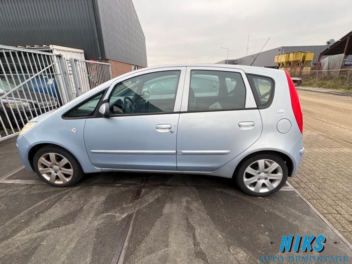 Mitsubishi Colt 1.3 16V Sloopvoertuig (2005, Blauw)