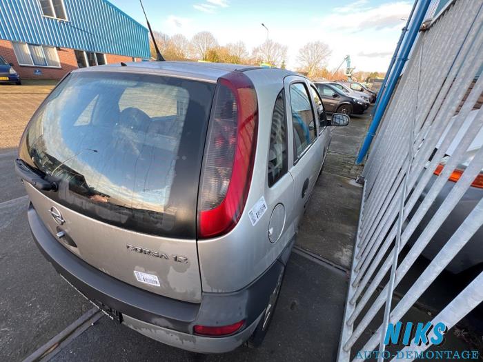 Opel Corsa C 1.2 16V Sloopvoertuig (2002, Grijs)