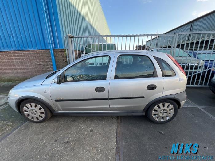 Opel Corsa C 1.2 16V Sloopvoertuig (2002, Grijs)