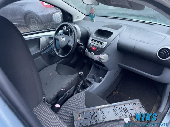 Toyota Aygo 1.0 12V VVT-i Sloopvoertuig (2005, Blauw)