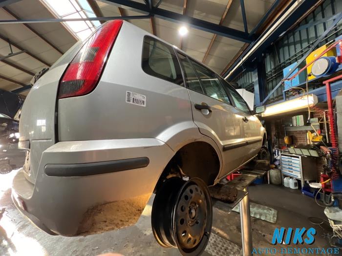Ford Fusion 1.4 16V Sloopvoertuig (2004, Grijs)