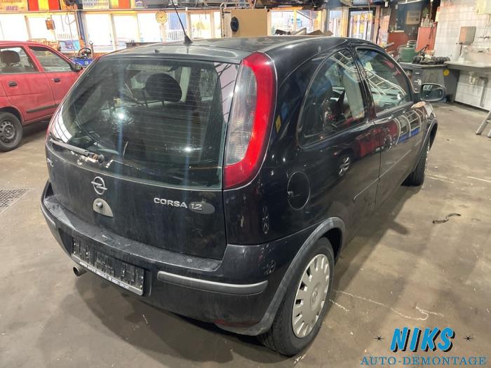 Opel Corsa C 1.2 16V Sloopvoertuig (2004, Zwart)