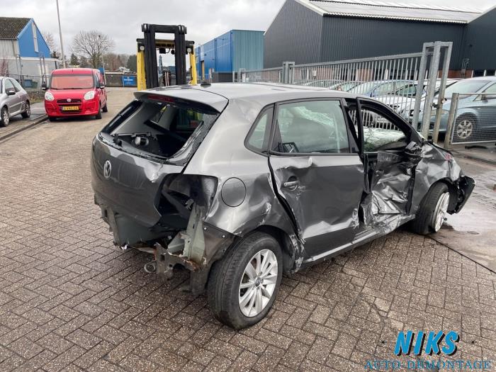 Volkswagen Polo Sloopvoertuig (2015, Grijs)