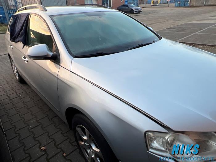 Volkswagen Passat Variant 2.0 TDI 16V 140 Sloopvoertuig (2009, Metallic, Grijs)