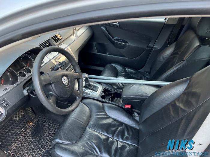 Volkswagen Passat Variant 2.0 TDI 16V 140 Sloopvoertuig (2009, Metallic, Grijs)