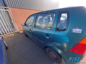 Daihatsu YRV 1.0 12V DVVT STi  (Sloop)