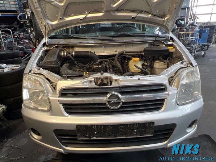 Opel Agila 1.2 16V Sloopvoertuig (2004, Grijs)