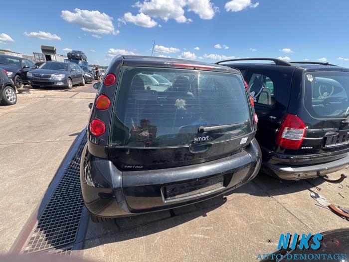 Smart Forfour 1.1 12V Sloopvoertuig (2004, Zwart)