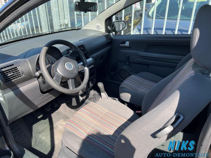 Volkswagen Fox 1.4 16V Sloopvoertuig (2006, Zwart)