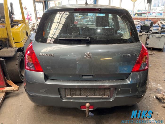 Suzuki Swift 1.3 VVT 16V Sloopvoertuig (2008, Grijs)