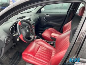 Alfa Romeo 147 1.6 HP Twin Spark 16V Sloopvoertuig (2003, Zwart)