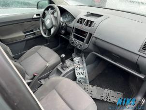 Volkswagen Polo IV 1.4 16V 75 Sloopvoertuig (2004, Zwart)