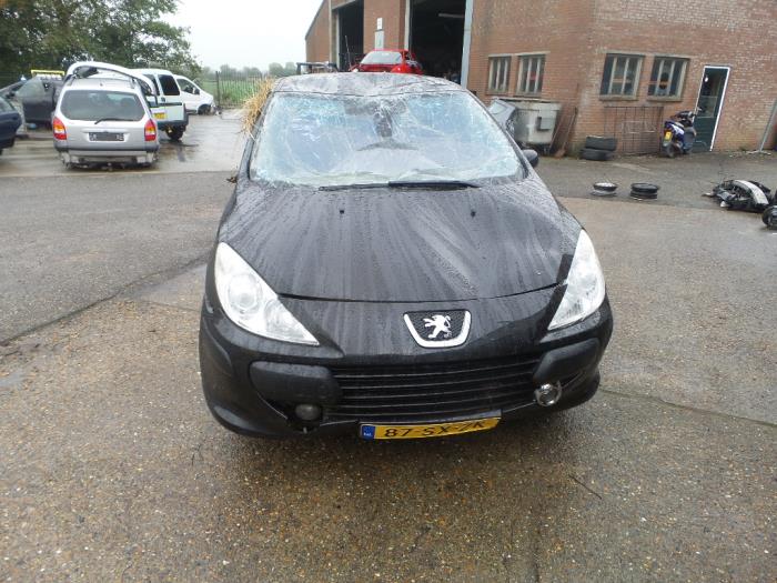 Peugeot 307 1.6 16V Sloopvoertuig (2006, Zwart)