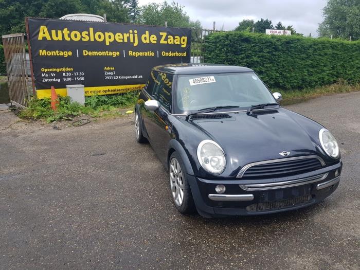 Mini Mini One/Cooper 1.6 16V One Sloopvoertuig (2002, Zwart)
