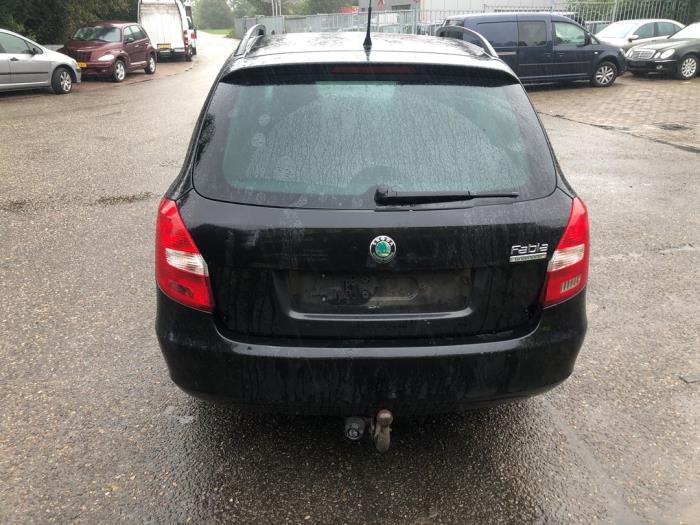 Protection de seuil de coffre Skoda Fabia II Combi (5J) acier inox