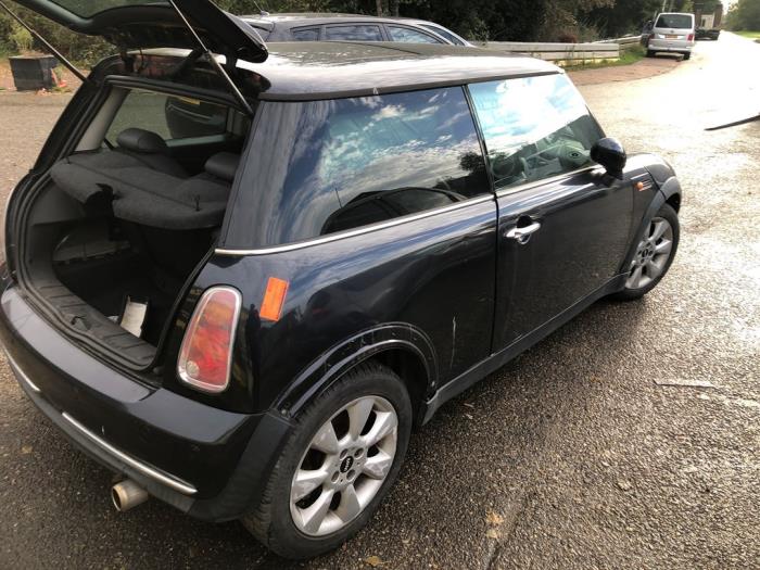 Mini Mini One/Cooper 1.6 16V Cooper Sloopvoertuig (2005, Donker, Zwart)