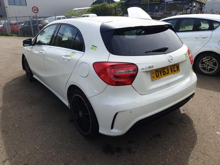 Mercedes A 1.6 A-200 16V Sloopvoertuig (2013, Wit)