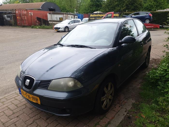 Seat Ibiza III 1.4 16V 75 Sloopvoertuig (2004, Blauw)