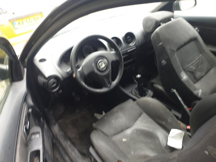 Seat Ibiza III 1.4 16V 75 Sloopvoertuig (2004, Blauw)