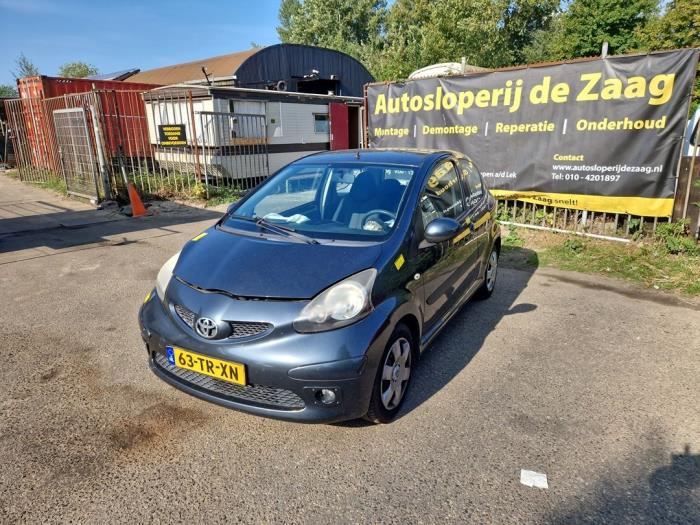 Toyota Aygo 1.0 12V VVT-i Sloopvoertuig (2007, Grijs)