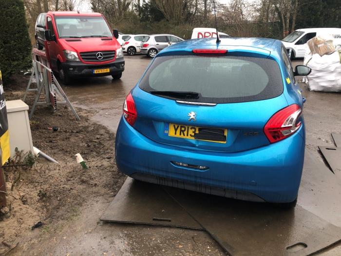 Peugeot 208 I 1.2 Vti 12V PureTech 82 Sloopvoertuig (2013, Blauw)