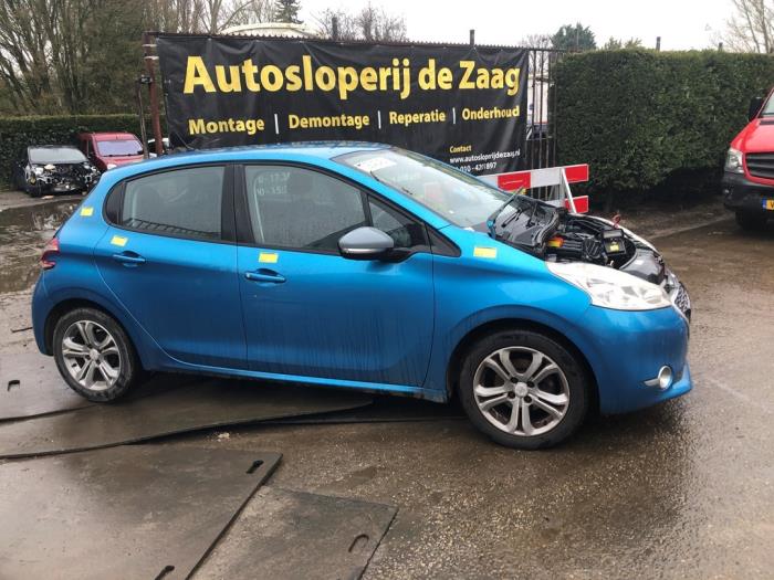 Peugeot 208 I 1.2 Vti 12V PureTech 82 Sloopvoertuig (2013, Blauw)