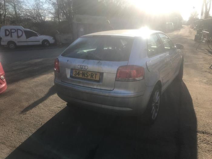 Audi A3 1.6 16V FSI Sloopvoertuig (2004, Grijs)