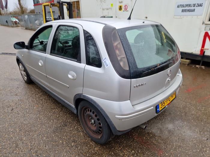 Opel Corsa C 1.2 16V Sloopvoertuig (2004, Grijs)