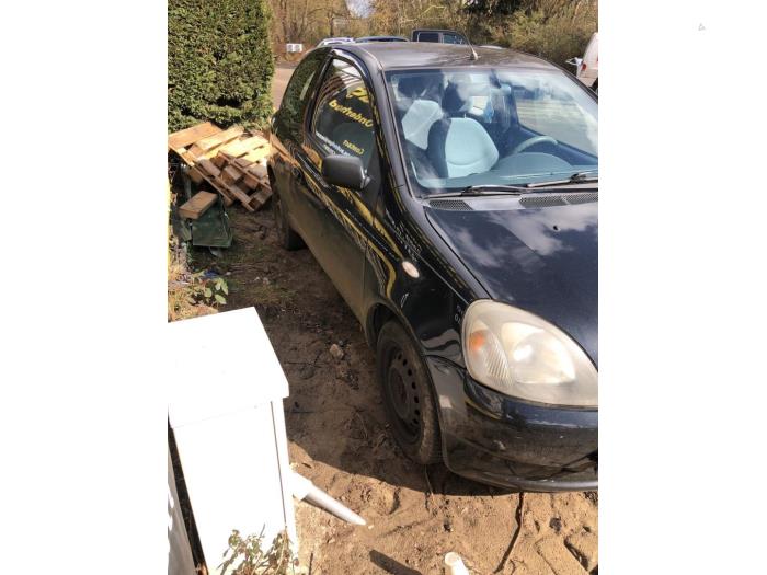 Toyota Yaris 1.0 16V VVT-i Sloopvoertuig (2000, Zwart)
