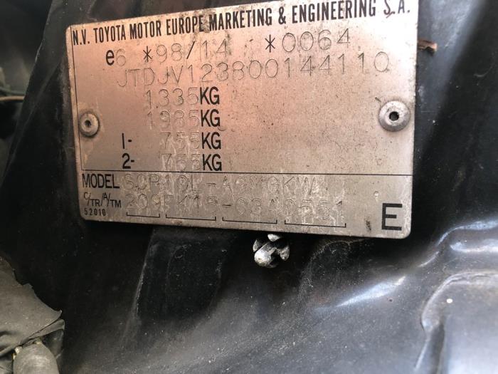 Toyota Yaris 1.0 16V VVT-i Sloopvoertuig (2000, Zwart)