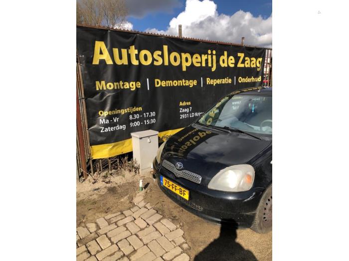 Toyota Yaris 1.0 16V VVT-i Sloopvoertuig (2000, Zwart)