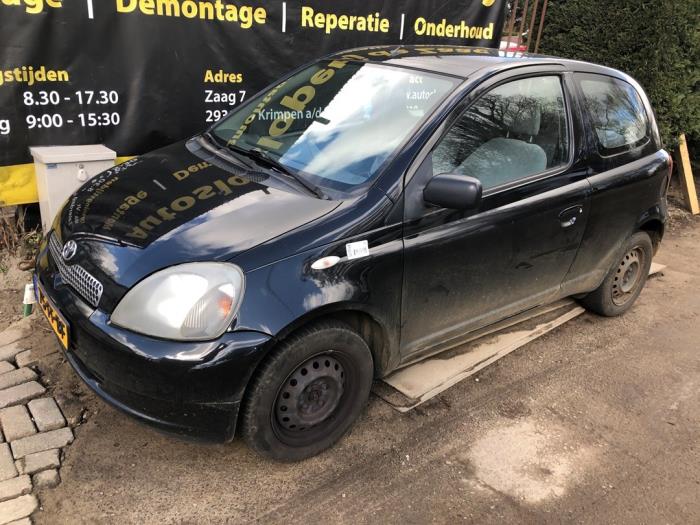 Toyota Yaris 1.0 16V VVT-i Sloopvoertuig (2000, Zwart)